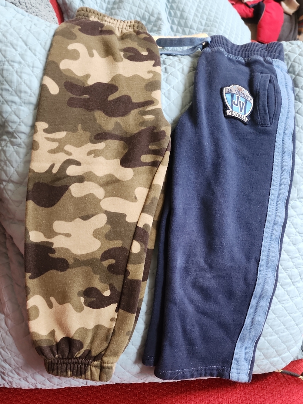 3T Garanimals Boys Camouflage and Navy Sweatpants Set